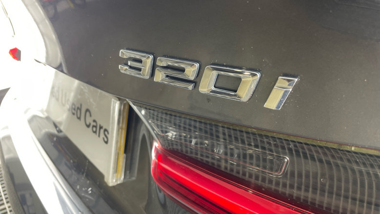 BMW 3 Series 320i xDrive M Sport 4dr Step Auto Petrol Saloon